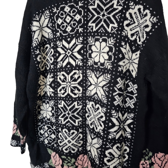 Vtg, Laura Taylor Black Christmas Sweater, Small - Picture 2 of 7